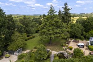 Photo 25- click for photo gallery